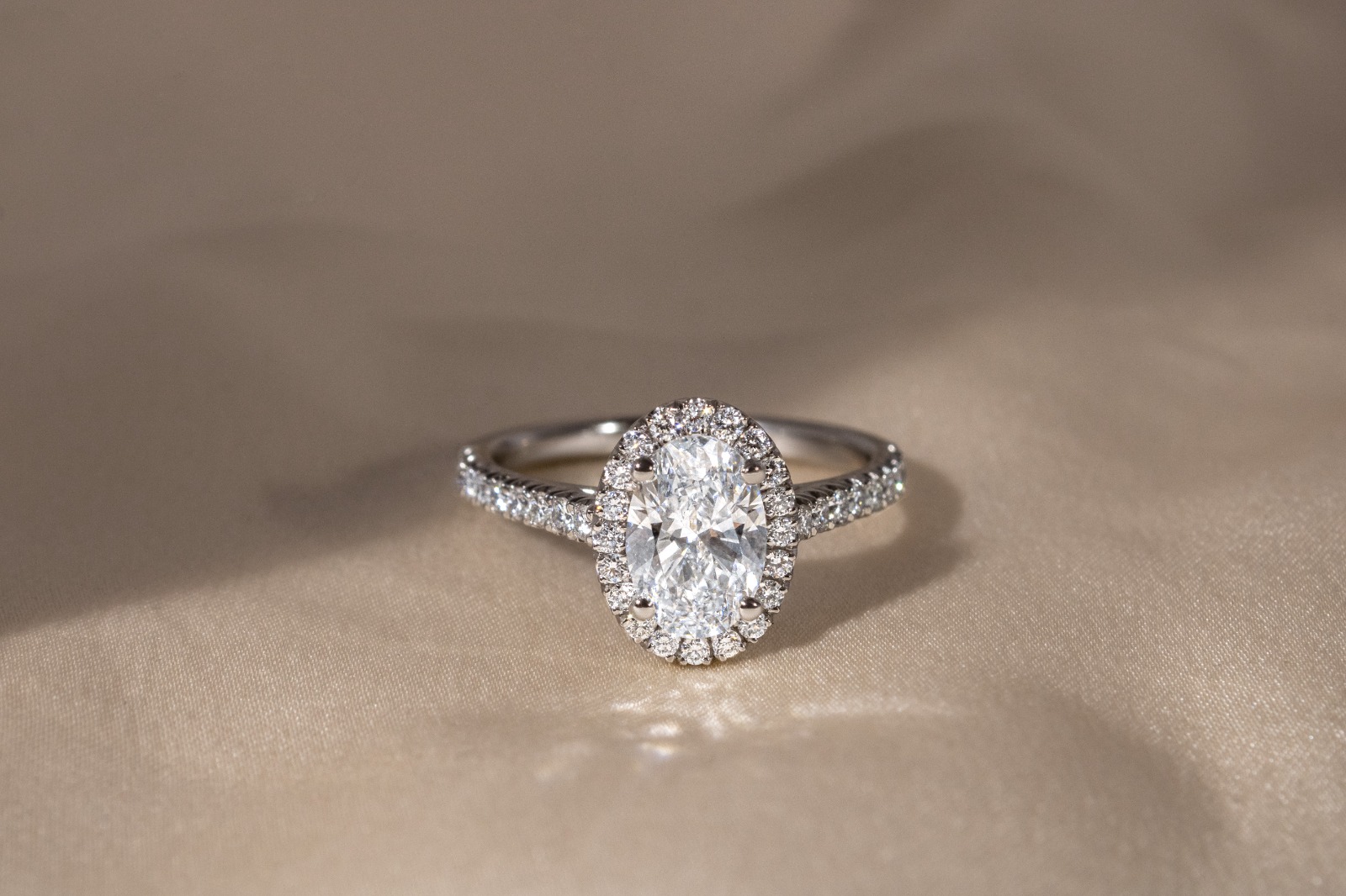 The 3 Carat Oval Lab Grown Diamond Ring: A Combination of Class and Strength.