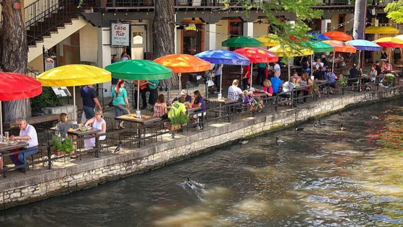 8 Best and Romantic Things to Do in San Antonio for Couples