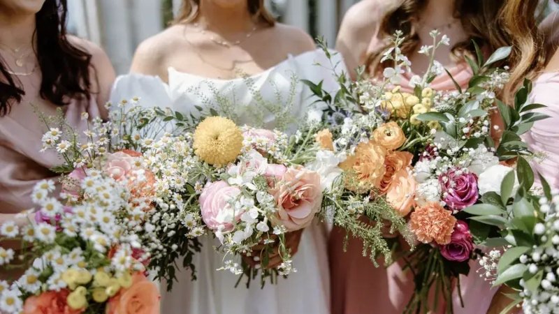 Exploring the Different Types of Floral Arrangements for Your Wedding