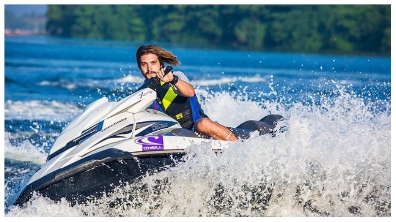 The Guide to Personal Watercraft: Enjoying a Fun Water Activity