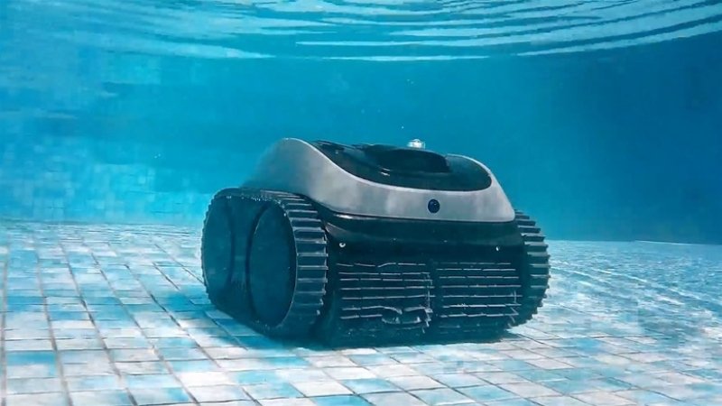 The Top 7 Features to Look for in a Robotic Pool Vacuum-done