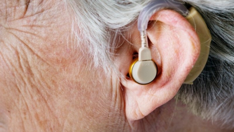 The Benefits of Using Hearing Aid Accessories for Enhanced Sound Quality