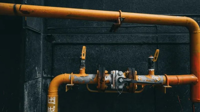 Top 4 Reasons Not to Ignore Your Home Plumbing’s Rusty Pipes