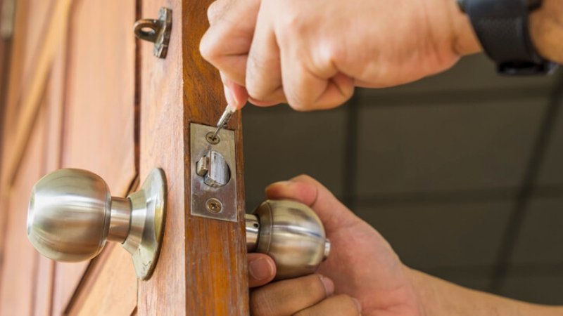 Understanding the Different Types of Locksmith Services Available