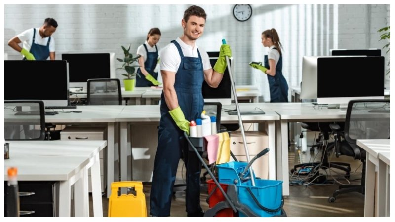 Why Maintaining a Clean Workspace is Essential for Productivity and Health