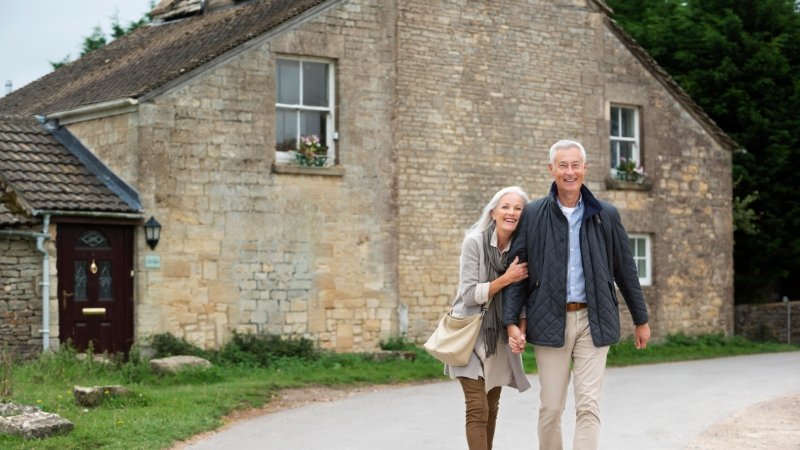 From Drab to Fab: How to Successfully Flip an Older Home