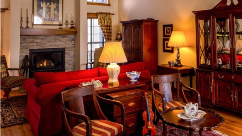 Italian Luxury Furnishings